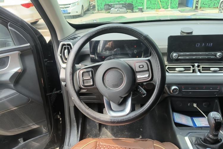 Used Great Wall King Kong Poer 2026 Model 2.0T Manual Diesel Two-Wheel-Drive Entrepreneurial Flat Box Steering Wheel