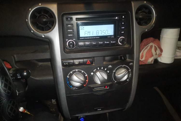 Used Great Wall M2 2010 1.5L Manual Luxury Edition Audio And AC Panel