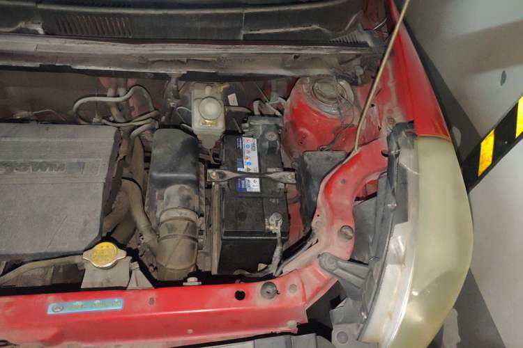Used Great Wall M2 2010 1.5L Manual Luxury Edition Engine Bay Left