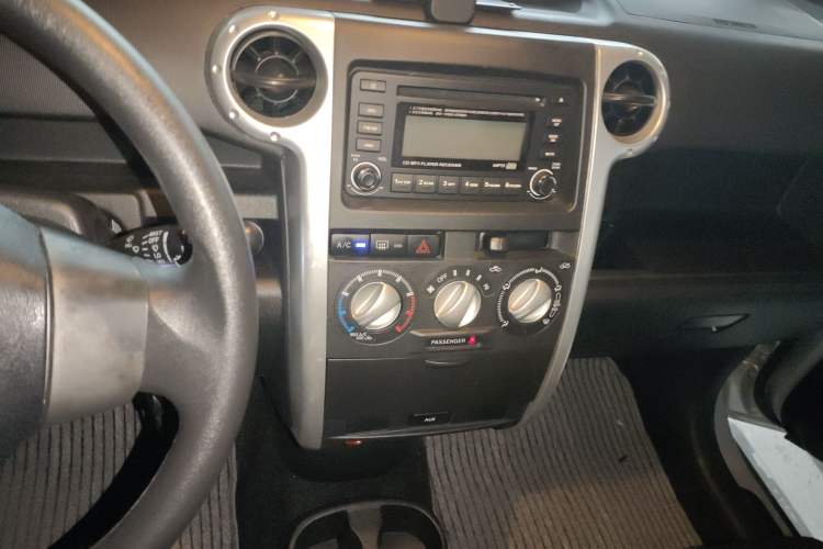 Used Great Wall M2 2010 1.5L Manual Luxury Edition Audio And AC Panel