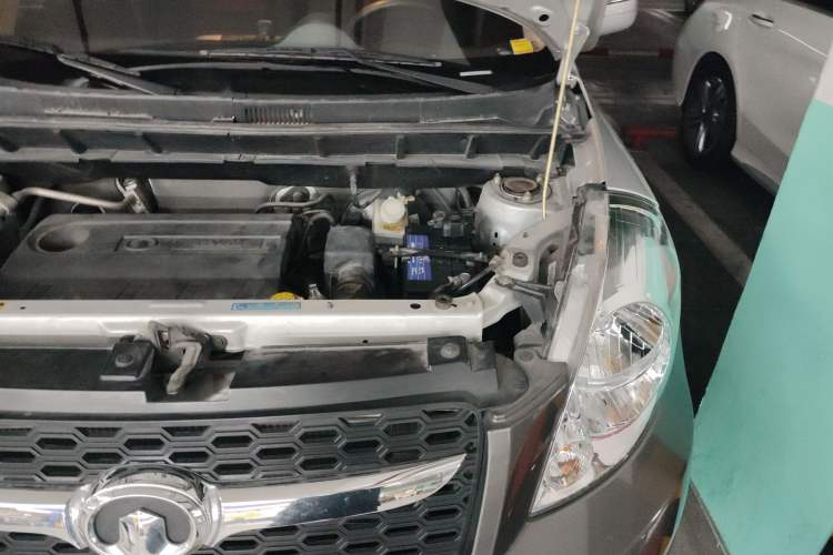 Used Great Wall M2 2010 1.5L Manual Luxury Edition Engine Bay Left