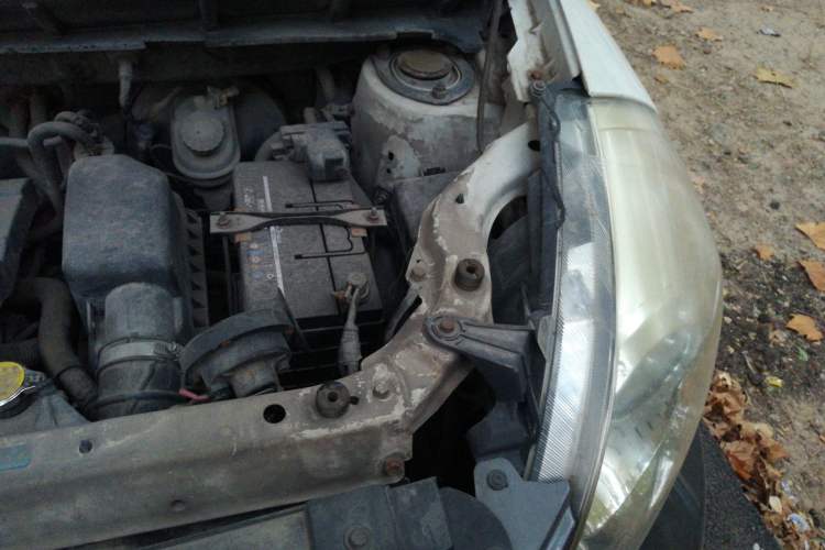 Used Great Wall M2 2010 1.5L CVT Luxury Edition Engine Bay Left