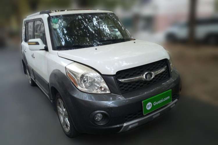Used Great Wall M2 2010 1.5L CVT Luxury Edition Front Right 45 Deg