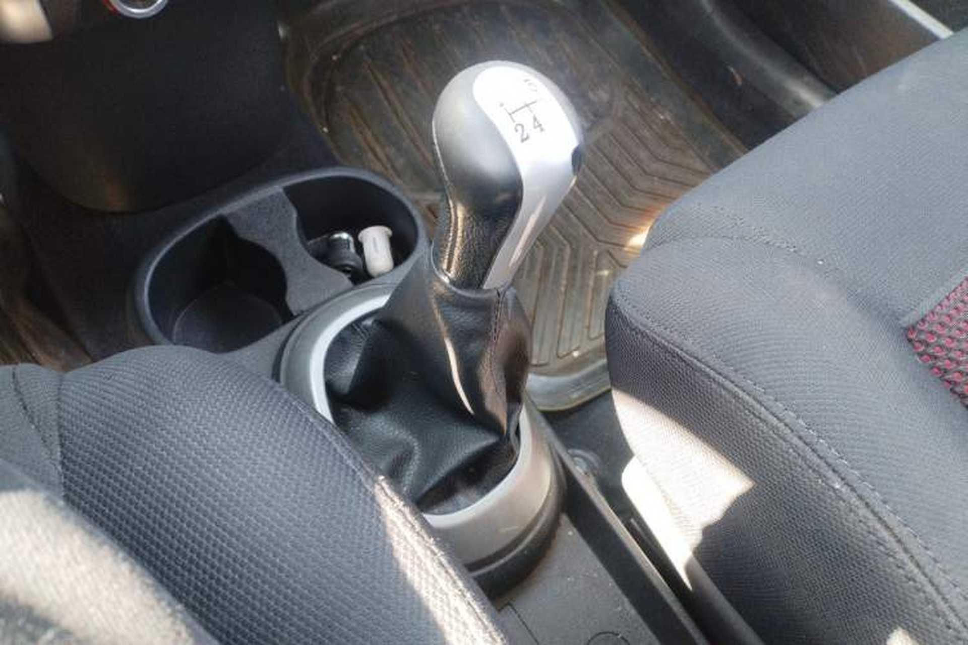 Used Great Wall M2 2010 1.5L Manual Luxury Edition Gear Lever