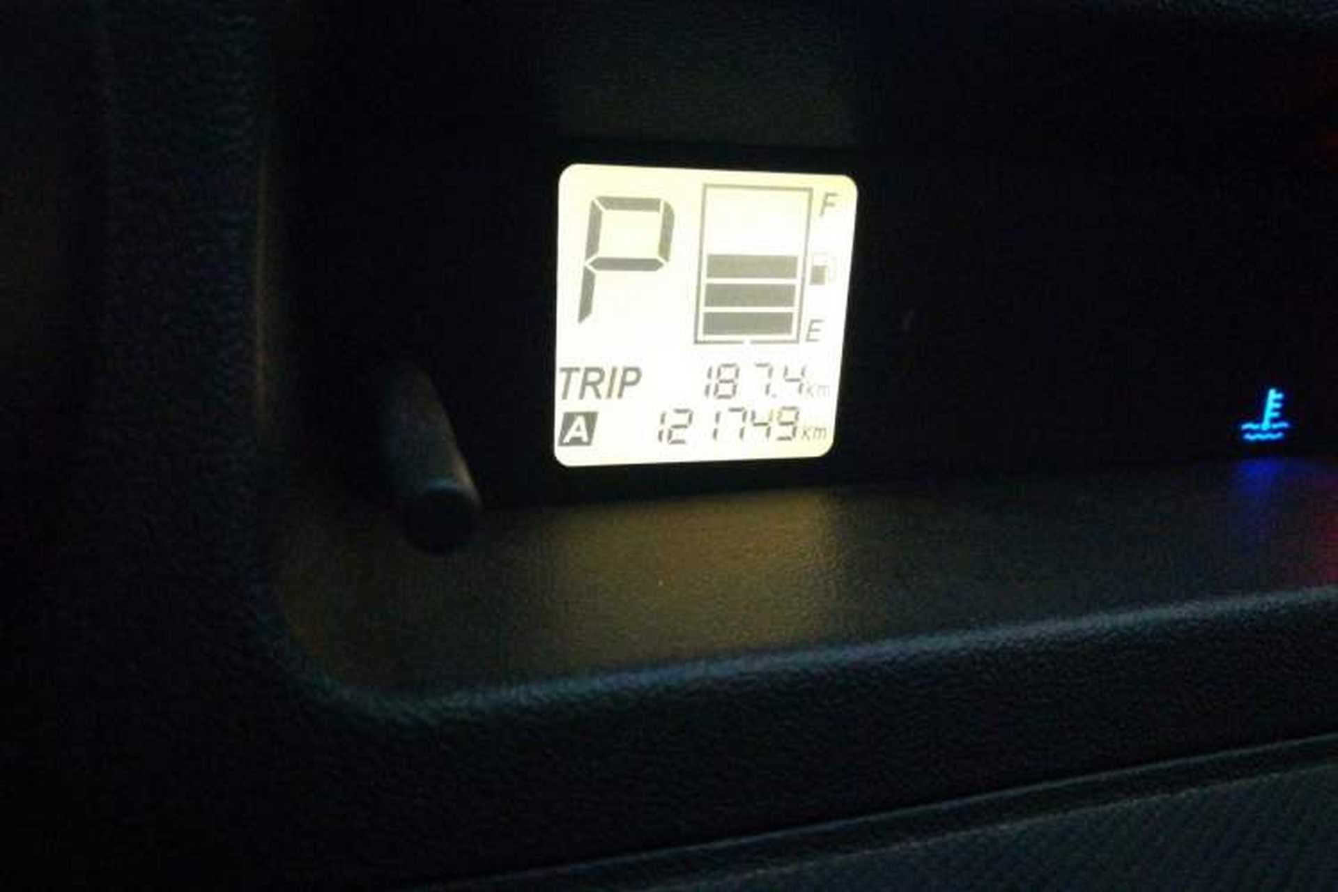 Used Great Wall M2 2010 1.5L CVT Luxury Edition Odometer Close Up