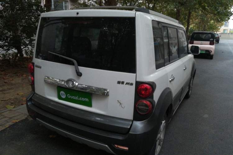 Used Great Wall M2 2010 1.5L CVT Luxury Edition Rear Right 45 Deg