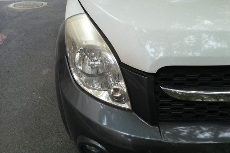 Used Great Wall M2 2010 1.5L CVT Luxury Edition Right Front Headlight