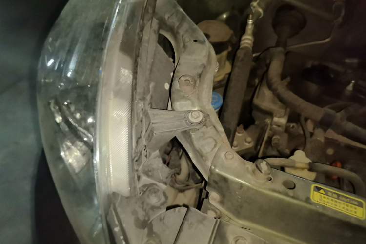 Used Great Wall M2 2010 1.5L Manual Luxury Edition Engine Bay Right