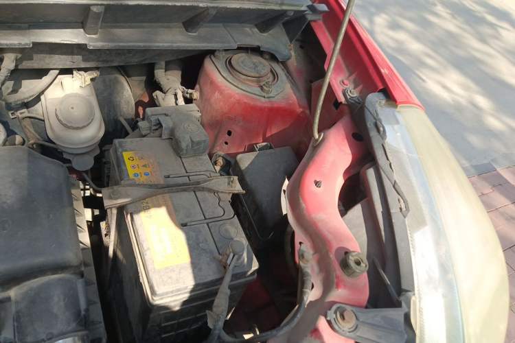 Used Great Wall M2 2012 1.5L CVT Urban Edition Engine Bay Left