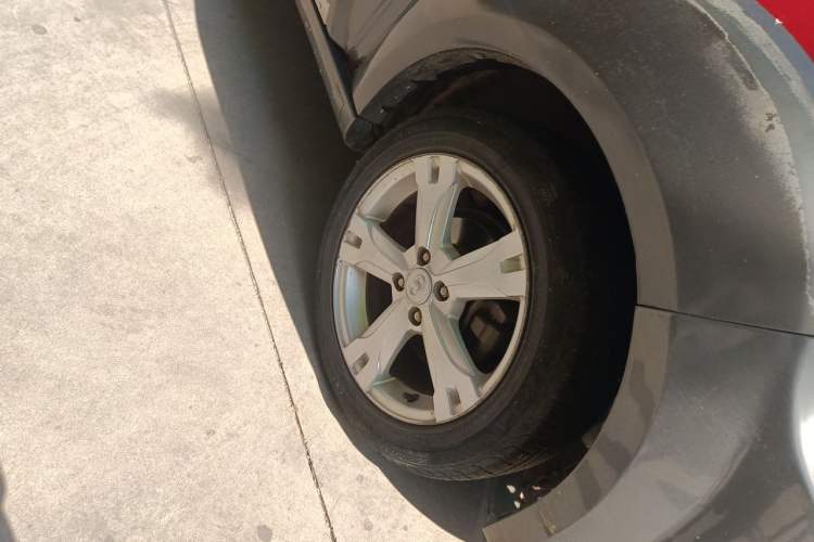 Used Great Wall M2 2012 1.5L CVT Urban Edition Right Front Wheel Hub