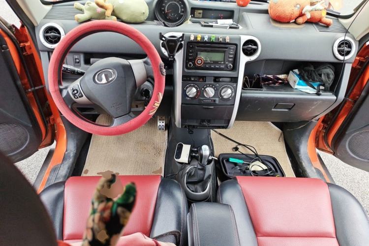 Used Great Wall M2 2012 1.5L Manual Urban Edition Center Console