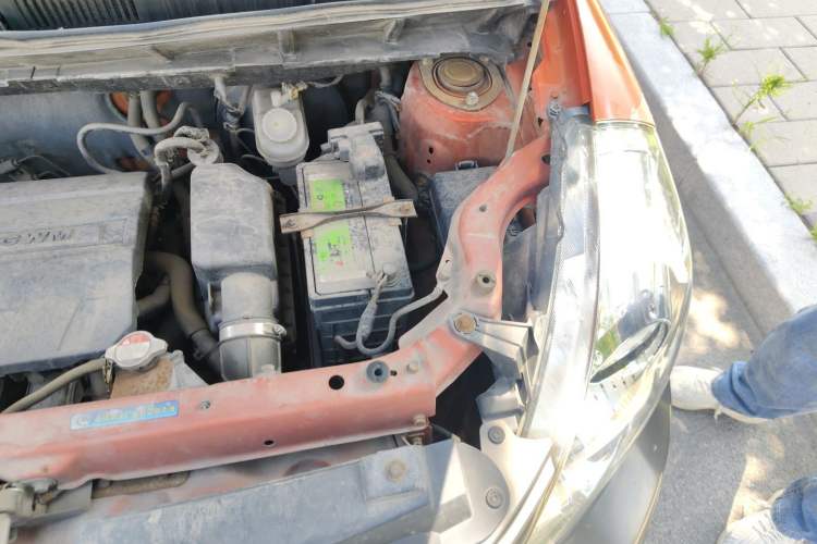 Used Great Wall M2 2012 1.5L CVT Urban Edition Engine Bay Left