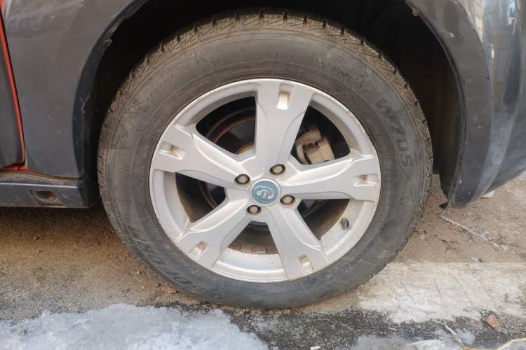Used Great Wall M2 2012 1.5L Manual Urban Edition Right Front Wheel Hub