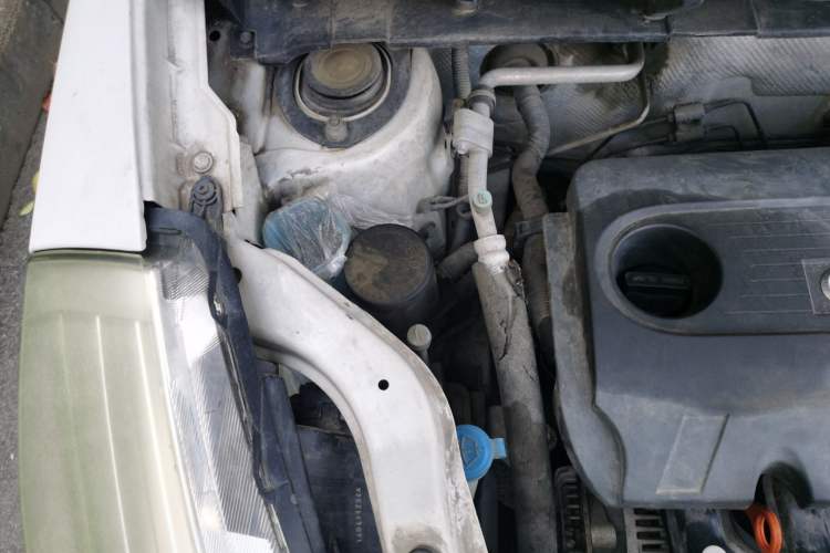 Used Great Wall M2 2012 1.5L Manual Urban Edition Engine Bay Right