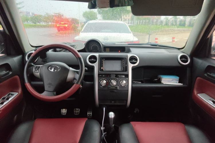 Used Great Wall M2 2012 1.5L Manual Urban Edition Center Console