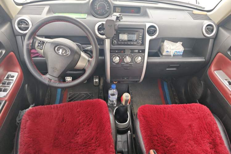 Used Great Wall M2 2012 1.5L Manual Urban Edition Center Console