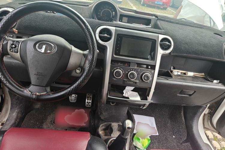 Used Great Wall M2 2012 1.5L Manual Urban Edition Center Console