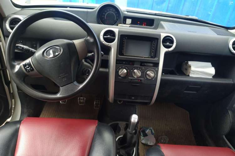 Used Great Wall M2 2012 1.5L Manual Urban Edition Center Console