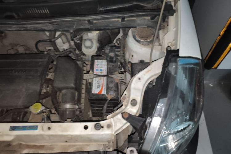 Used Great Wall M2 2012 1.5L CVT Urban Edition Engine Bay Left