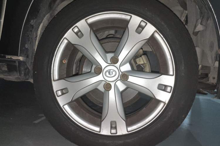 Used Great Wall M2 2012 1.5L CVT Urban Edition Right Front Wheel Hub