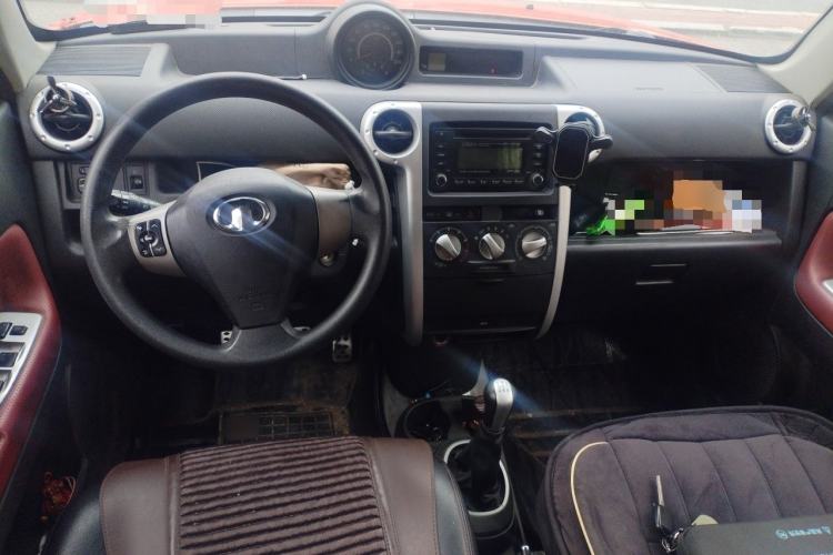Used Great Wall M2 2012 1.5L Manual Urban Edition Center Console