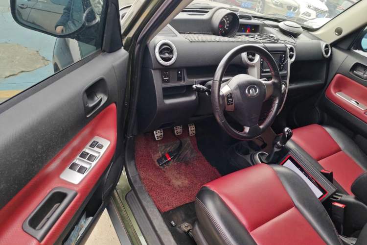 Used Great Wall M2 2013 1.5L Manual Navigation Version Driver Seat