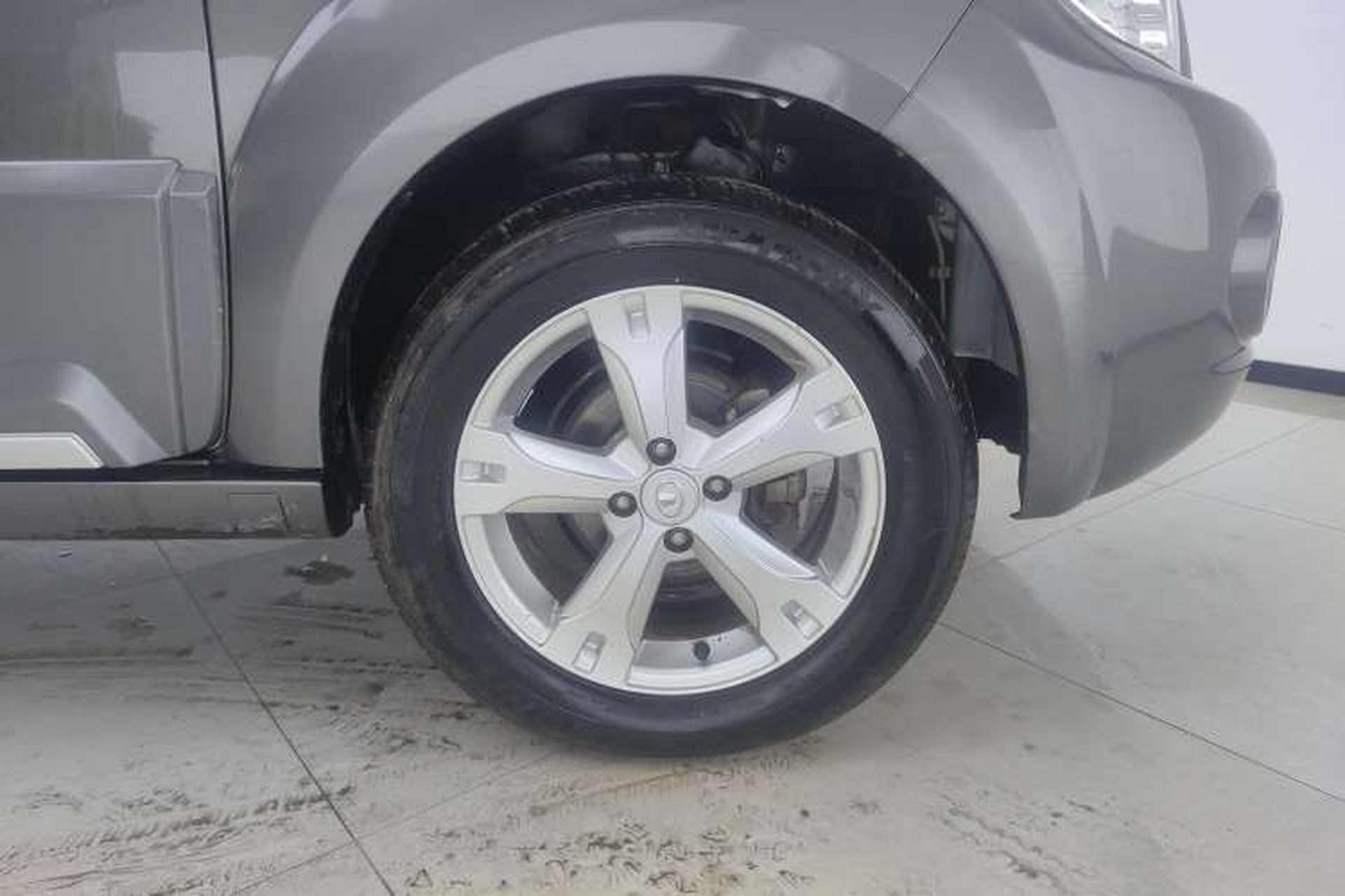 Used Great Wall M2 2013 1.5L Manual Navigation Version Left Front Wheel Hub