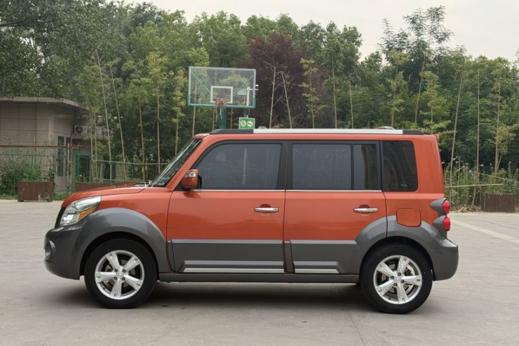 Used Great Wall M2 2013 1.5L Manual Navigation Version Exterior 4