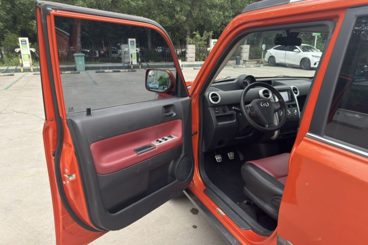 Used Great Wall M2 2013 1.5L Manual Navigation Version Interior 5