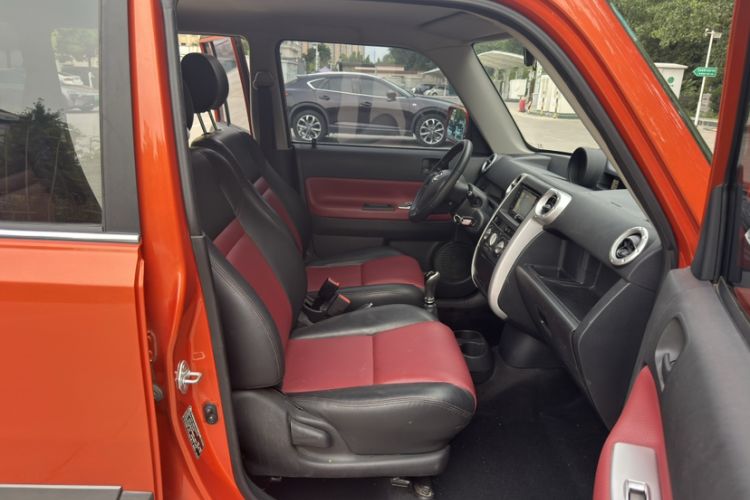 Used Great Wall M2 2013 1.5L Manual Navigation Version Interior 7