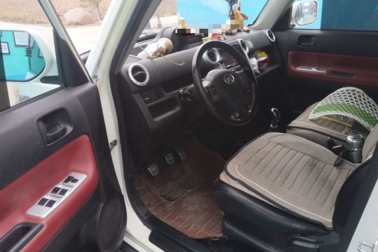Used Great Wall M2 2013 1.5L Manual Navigation Version Driver Seat
