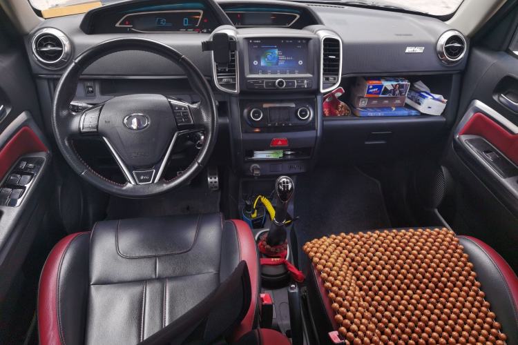 Used Great Wall M2 2014 1.5L Manual Urban Edition Center Console