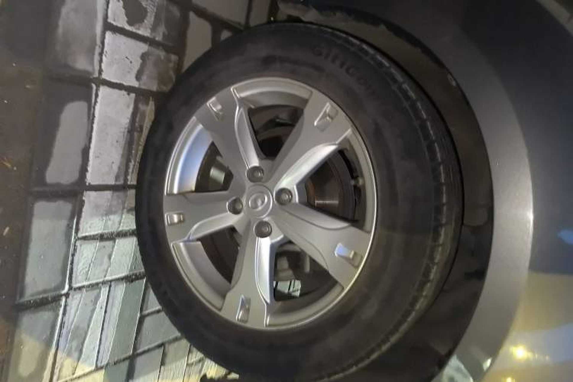 Used Great Wall M2 2014 1.5L Manual Urban Edition Right Front Wheel Hub