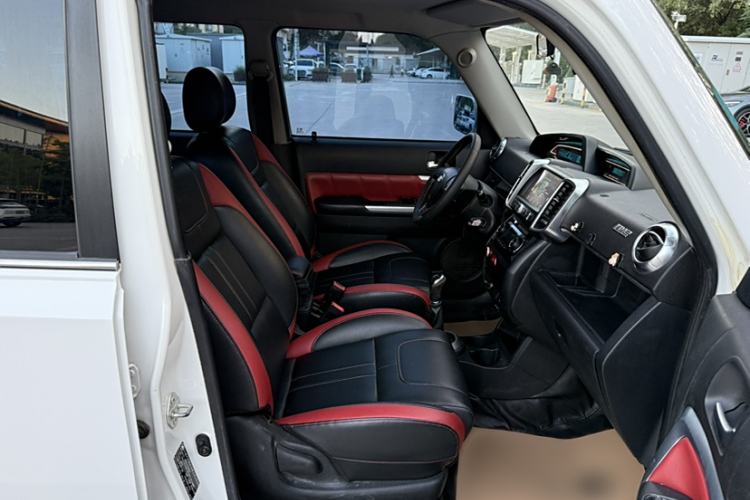 Used Great Wall M2 2014 1.5L Manual Elite Edition Interior 1