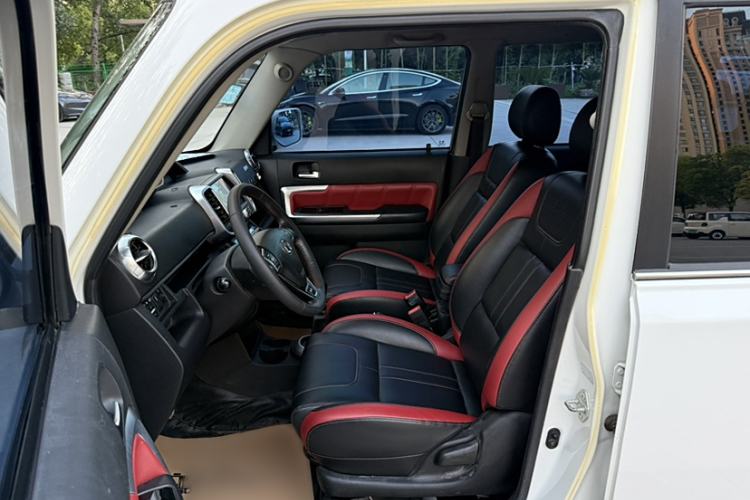 Used Great Wall M2 2014 1.5L Manual Elite Edition Interior 14