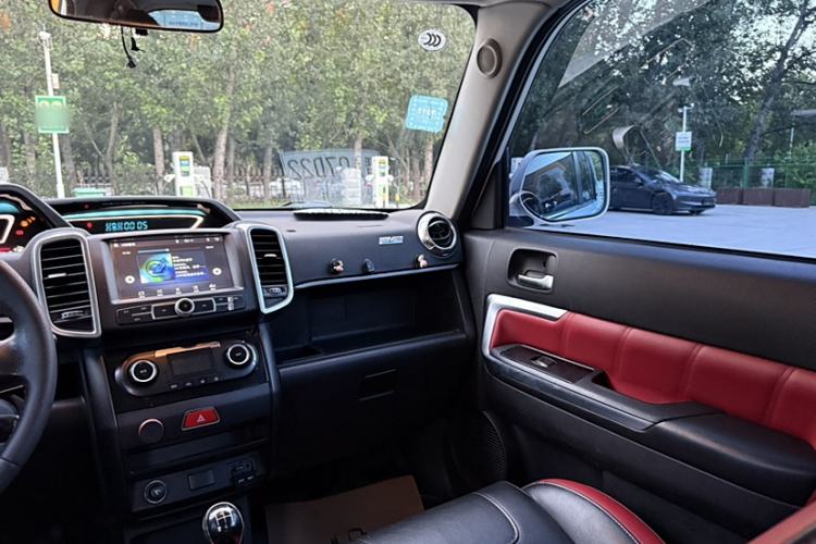 Used Great Wall M2 2014 1.5L Manual Elite Edition Interior 4