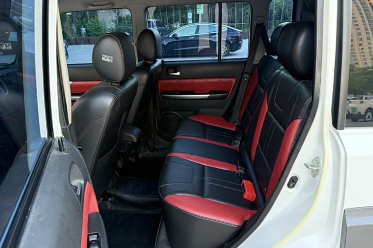 Used Great Wall M2 2014 1.5L Manual Elite Edition Interior 9