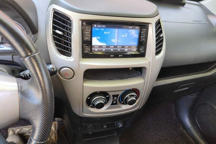 Used Great Wall M4 2012 1.5L Manual Luxury Version Audio And AC Panel