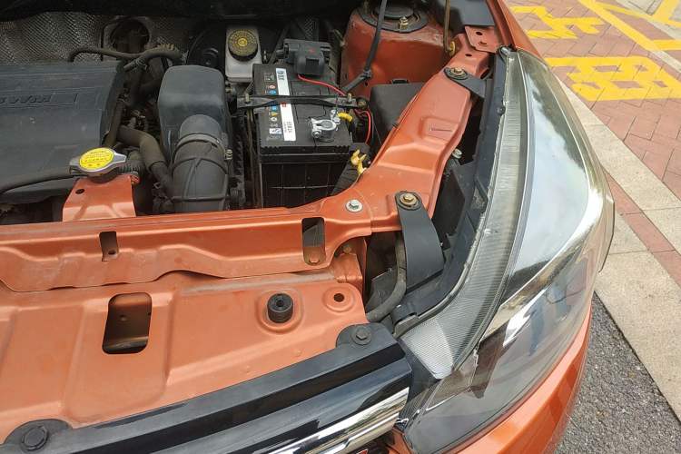 Used Great Wall M4 2012 1.5L Manual Luxury Version Engine Bay Left