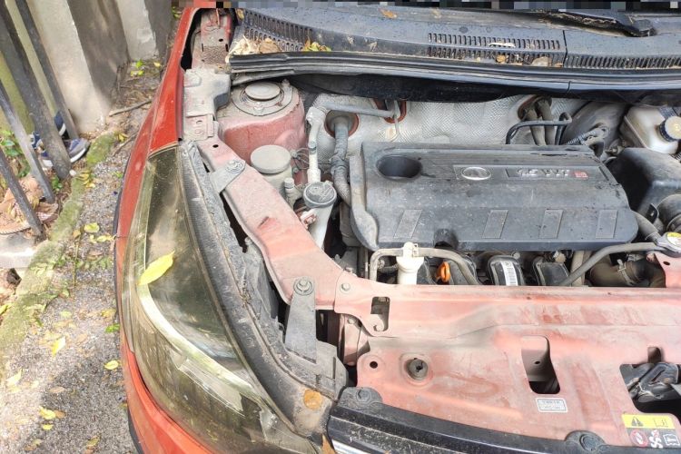 Used Great Wall M4 2012 1.5L Manual Comfort Version Engine Bay Right