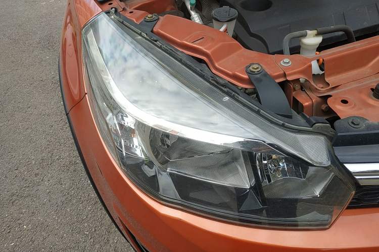 Used Great Wall M4 2012 1.5L Manual Luxury Version Right Front Headlight