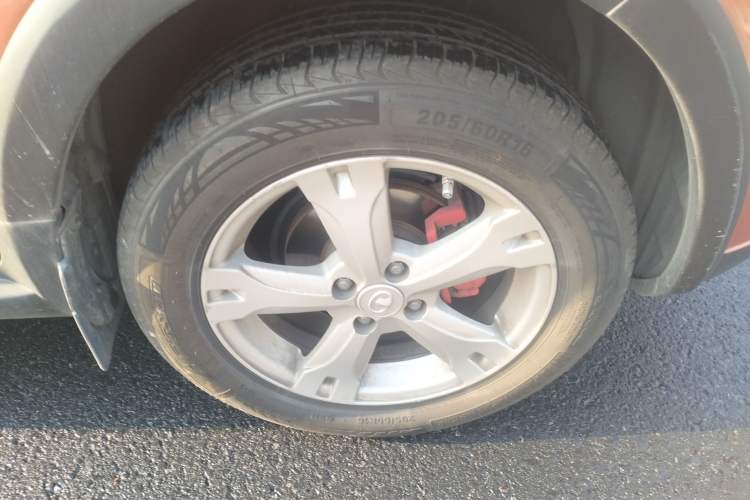 Used Great Wall M4 2012 1.5L Manual Luxury Version Right Front Wheel Hub