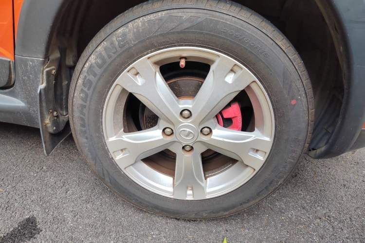 Used Great Wall M4 2012 1.5L Manual Comfort Version Right Front Wheel Hub