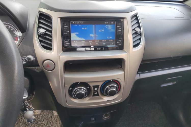 Used Great Wall M4 2012 1.5L Manual Luxury Version Audio And AC Panel