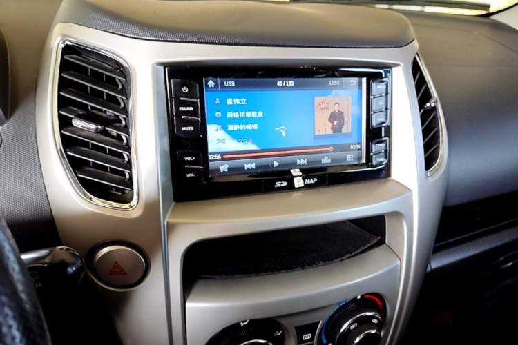 Used Great Wall M4 2012 1.5L Manual Luxury Version Audio And AC Panel