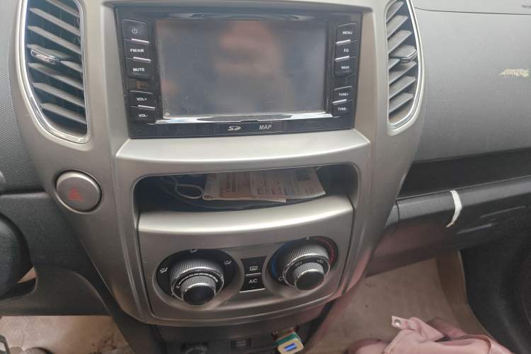 Used Great Wall M4 2012 1.5L Manual Luxury Version Audio And AC Panel
