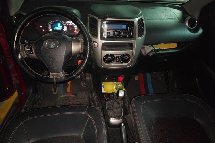 Used Great Wall M4 2012 1.5L Manual Comfort Version Center Console