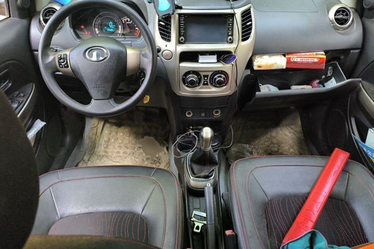 Used Great Wall M4 2012 1.5L Manual Luxury Version Center Console
