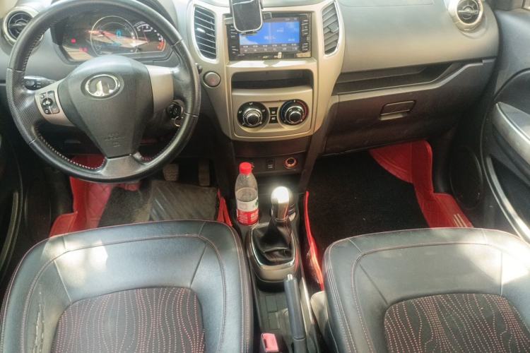 Used Great Wall M4 2012 1.5L Manual Luxury Version Center Console