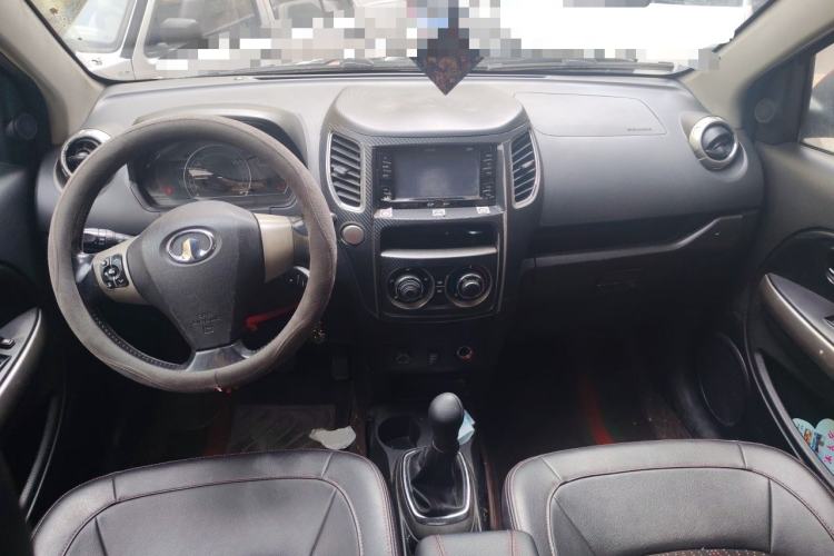 Used Great Wall M4 2012 1.5L Manual Luxury Version Center Console